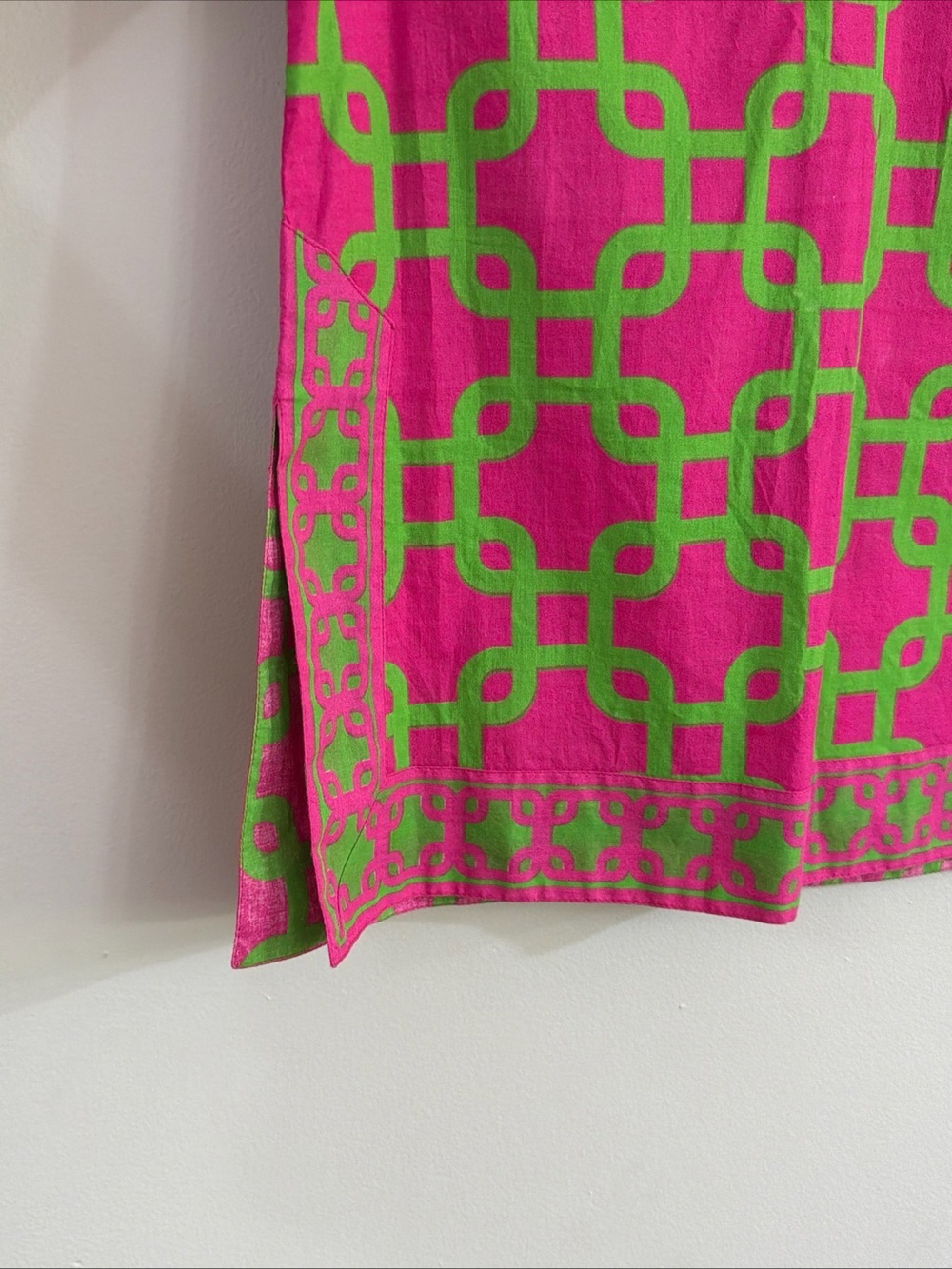 Gretchen Scott Small Cotton V Neck Tunic Top Pink Green Geometric Chain Link - Picture 5 of 11
